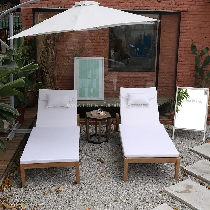 Lounger gréine adhmaid teak amuigh faoin aer ardleibhéil