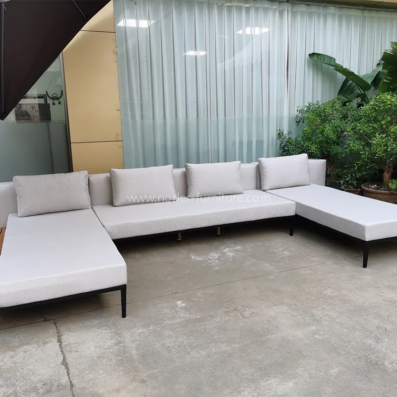 Fráma alúmanaim fóillíochta tolg tolg amuigh faoin aer Fráma alúmanaim fóillíochta tolg tolg amuigh faoin aer