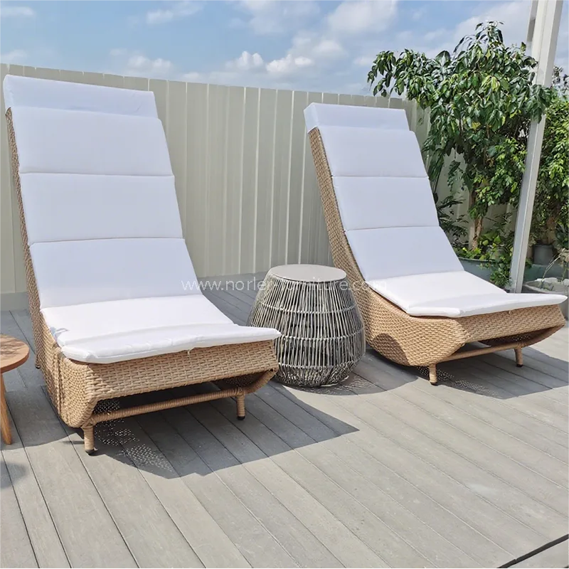 Fráma Alúmanaim Fóillíochta Allamuigh PE Lounger Sun Rattan